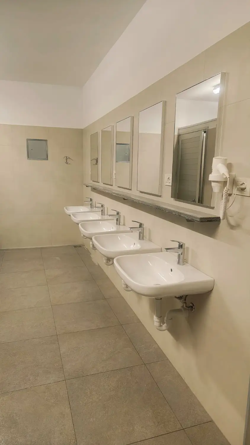 Campeggio Valbondione Bagni Ristrutturati 2