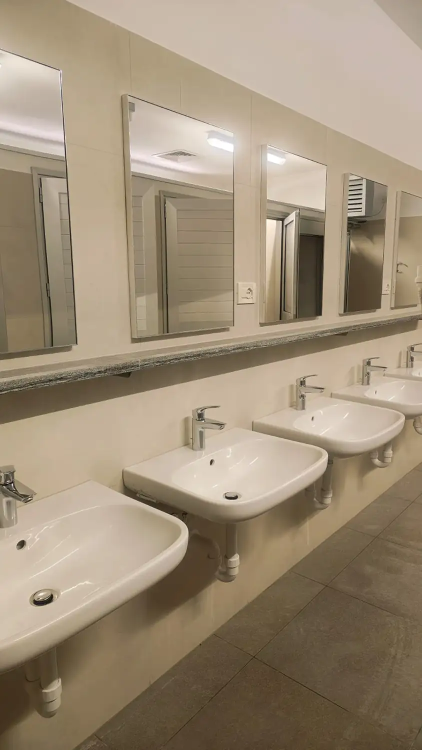 Campeggio Valbondione Bagni Ristrutturati 5